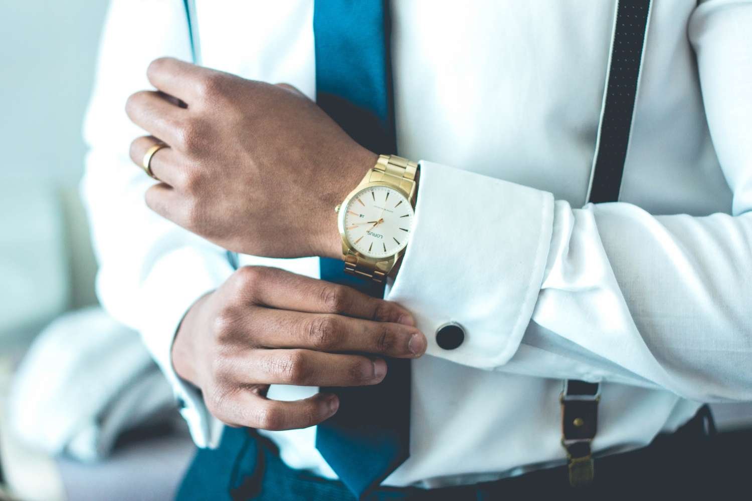 Premium Bespoke Tailor Dubai